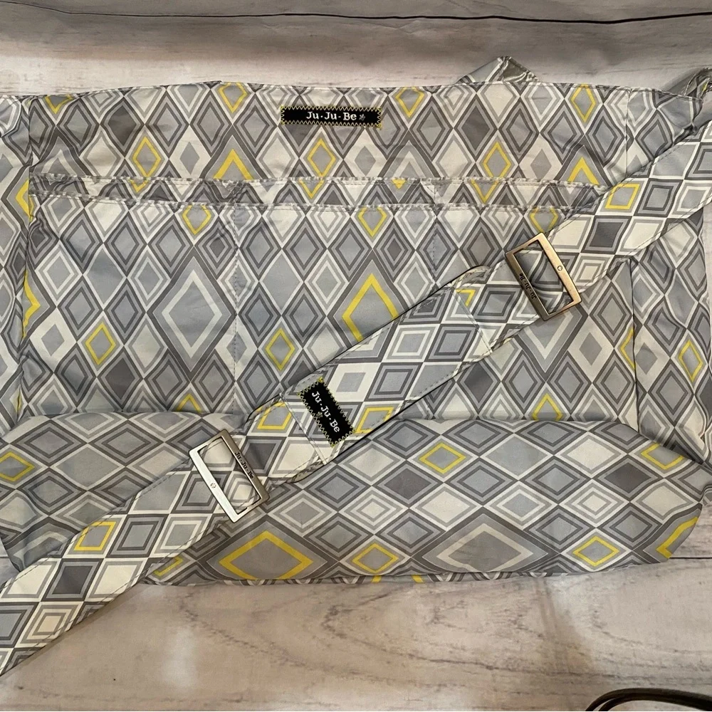 NWOT, Ju-JuBe Super Be Zippered Tote Baby Bag
